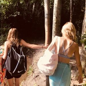 Meet your Posher, Hanna